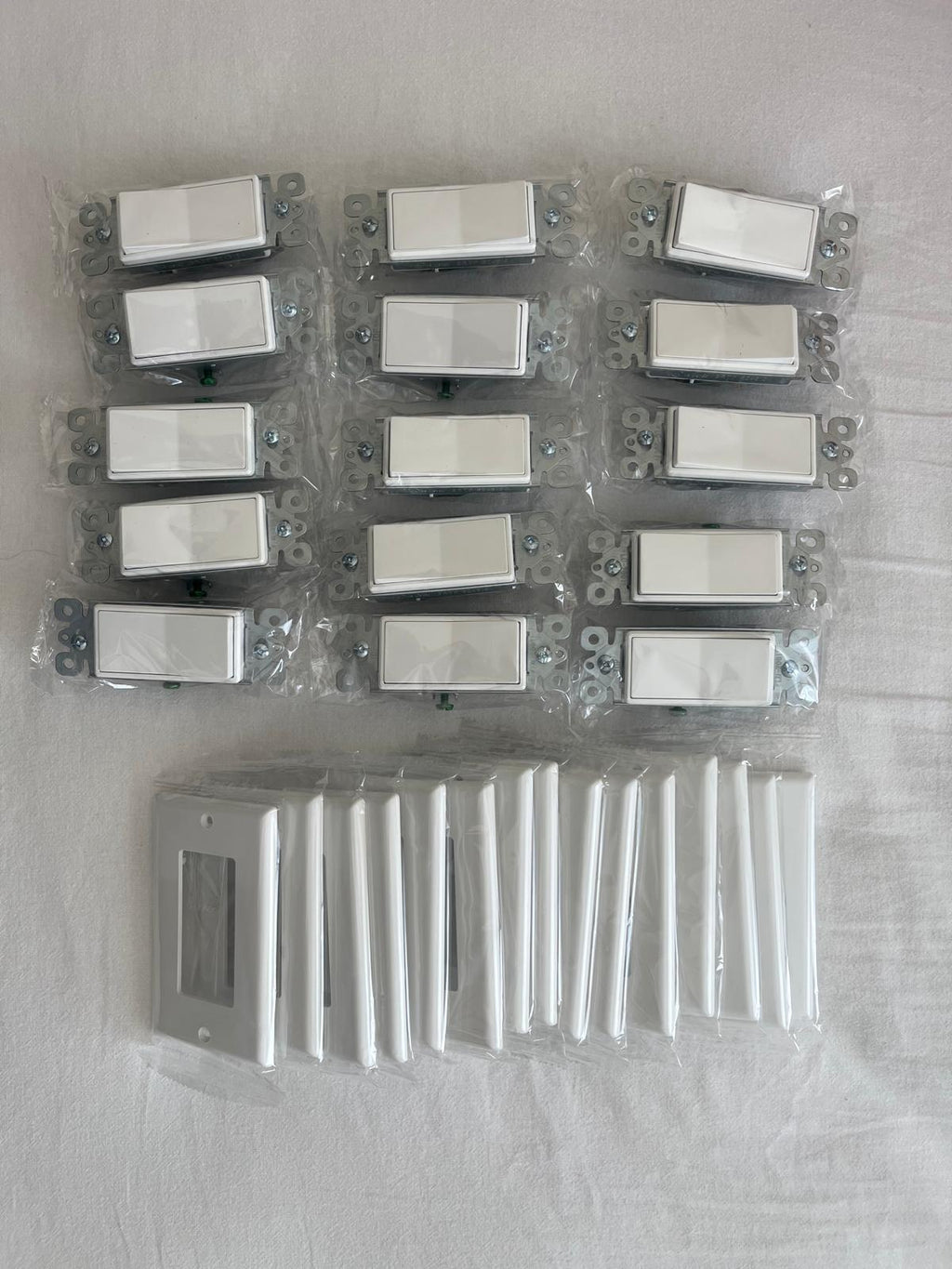 15-Pack Modern Rocker Light Switches with Wall Plates – 15A Single Pole