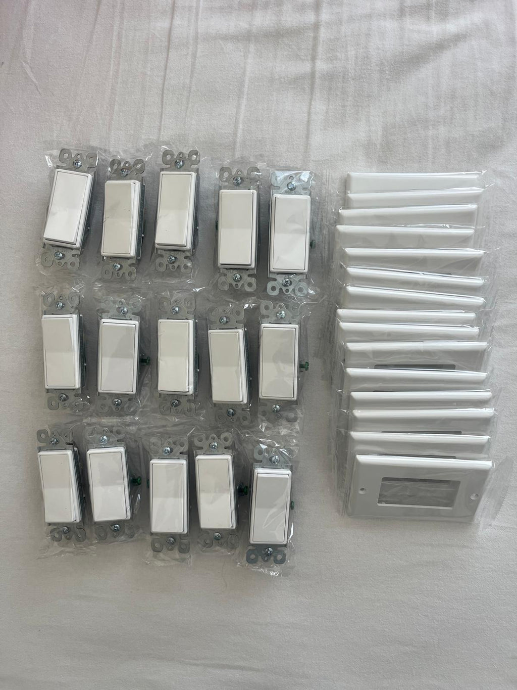 15-Pack Modern Rocker Light Switches with Wall Plates – 15A Single Pole